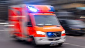 Albstadt im Zollernalbkreis: Lastenaufzug stürzt ab - Monteure schwer verletzt