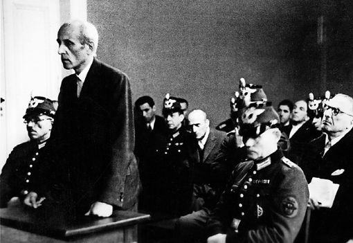 Eugen Bolz vor dem Volksgerichtshof der Nazis. 1944 wurde er zum Tode verurteilt und am 23. Januar 1945 in Berlin-Plötzensee hingerichtet.  Foto: Eugen Bolz Stiftung 