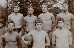 Eine Wasserballmannschaft Ende der 20er Jahre Foto: cg