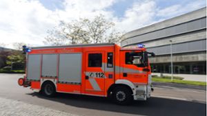 Feuerwehreinsatz in Stuttgart-West: Stadtbahnverkehr wegen Balkonbrand kurzzeitig  unterbrochen